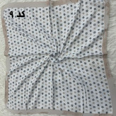مینی اسکارف نخی نسکافه ای طرح دار قواره 65 در 65 سانتی متر