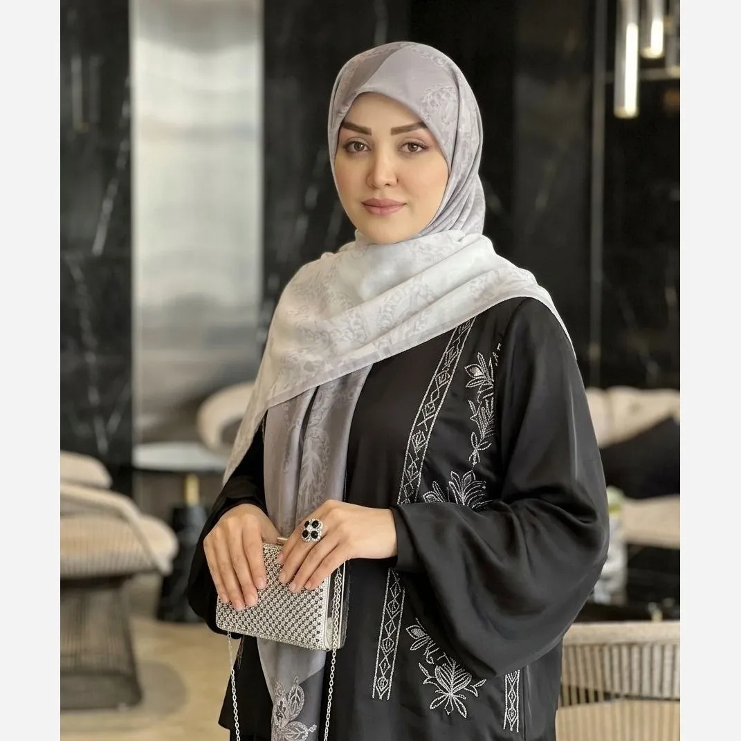 روسری نخ کاستوم طرح طناز قواره 140 سانتیمتر